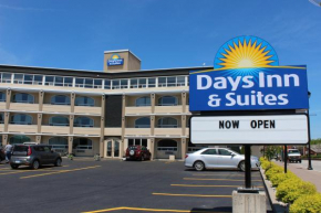 Отель Days Inn & Suites by Wyndham North Bay Downtown  Норт-Бэй